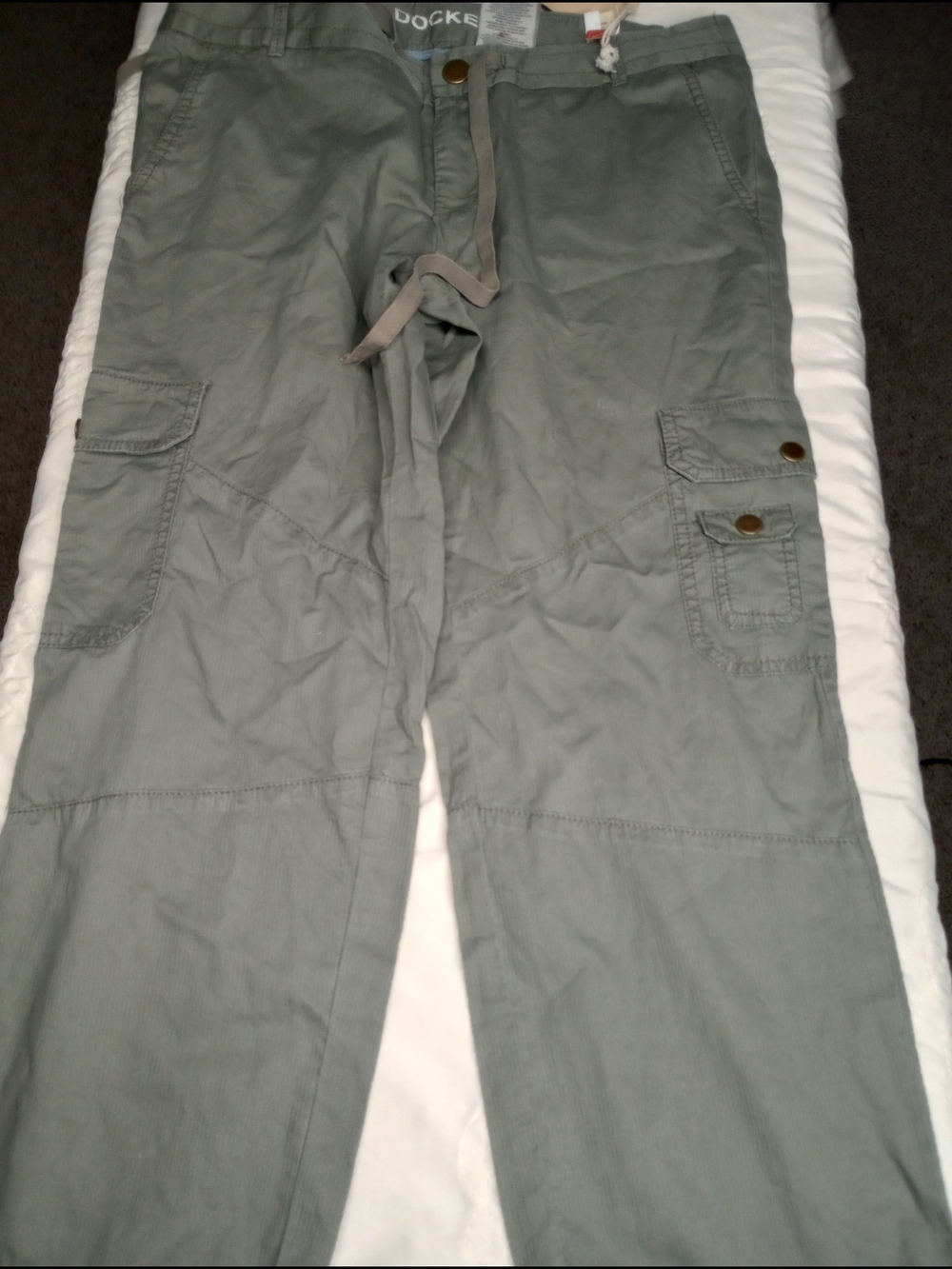 Dockers Sage Green Cargo Capris with Drawstring